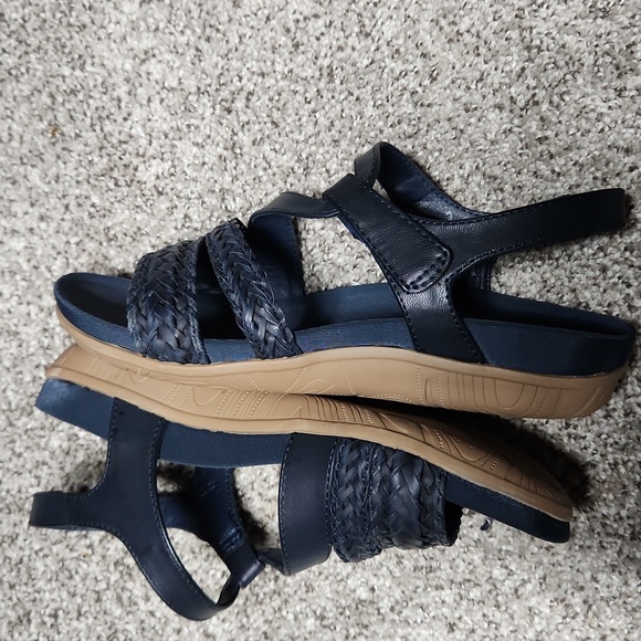 NEW Baretraps Navy Sandals Size 7M - Picture 3 of 6